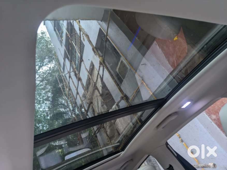 Mahindra Xuv700 2.0 Ax 7 Petrol At Str, 2022, Petrol