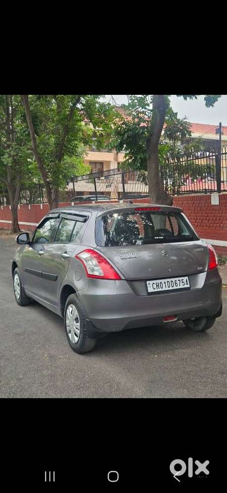 Maruti Suzuki Swift Vxi Bsiv, 2013, Petrol