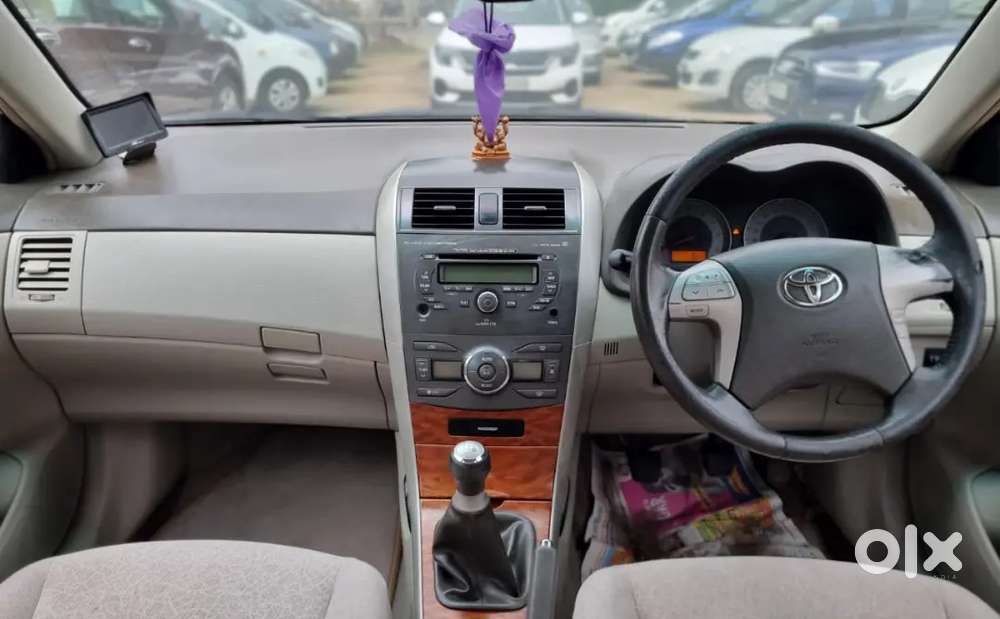 Toyota Corolla Altis 2010 Petrol Well Maintained