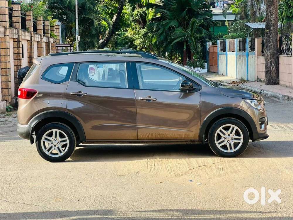 Renault Triber Rxz, 2021, Petrol