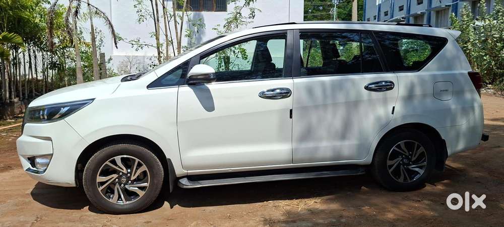 Toyota Innova Crysta 2.4 V 7 Str, 2024, Diesel