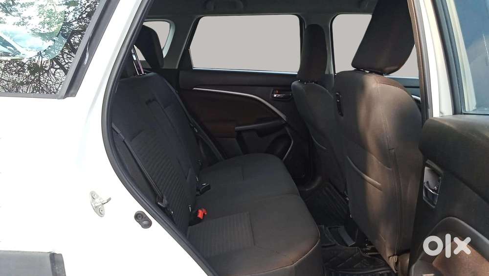 Maruti Suzuki Brezza 1.5 Zxi At Smart Hybrid, 2022, Petrol