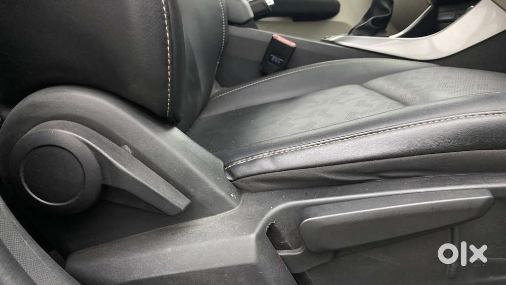 Tata Altroz 1.2 Xza Plus, 2022, Petrol