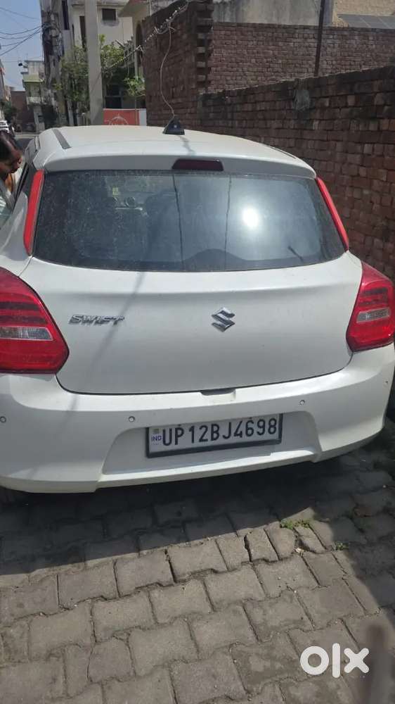 Swift Maruti Suzuki 2021 Petrol Manual 73000 Km