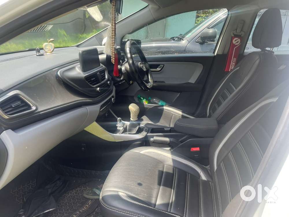Tata Altroz Petrol 2020