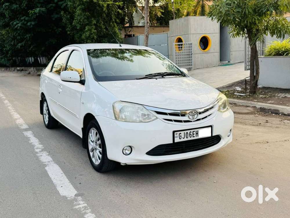 Toyota Etios Cross 1.5l V, 2011, Petrol