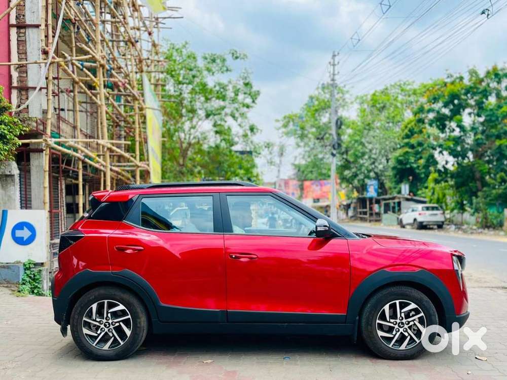 Mahindra Xuv 3xo Ax5 Pm Mt, 2024, Petrol