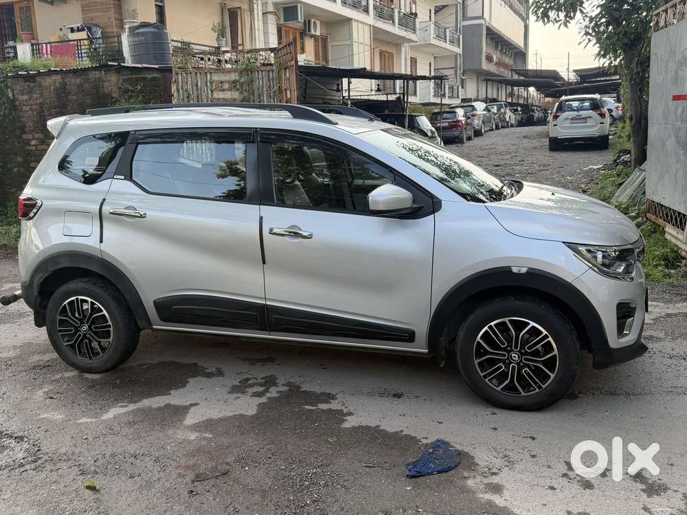 Renault Triber Rxz, 2021, Petrol
