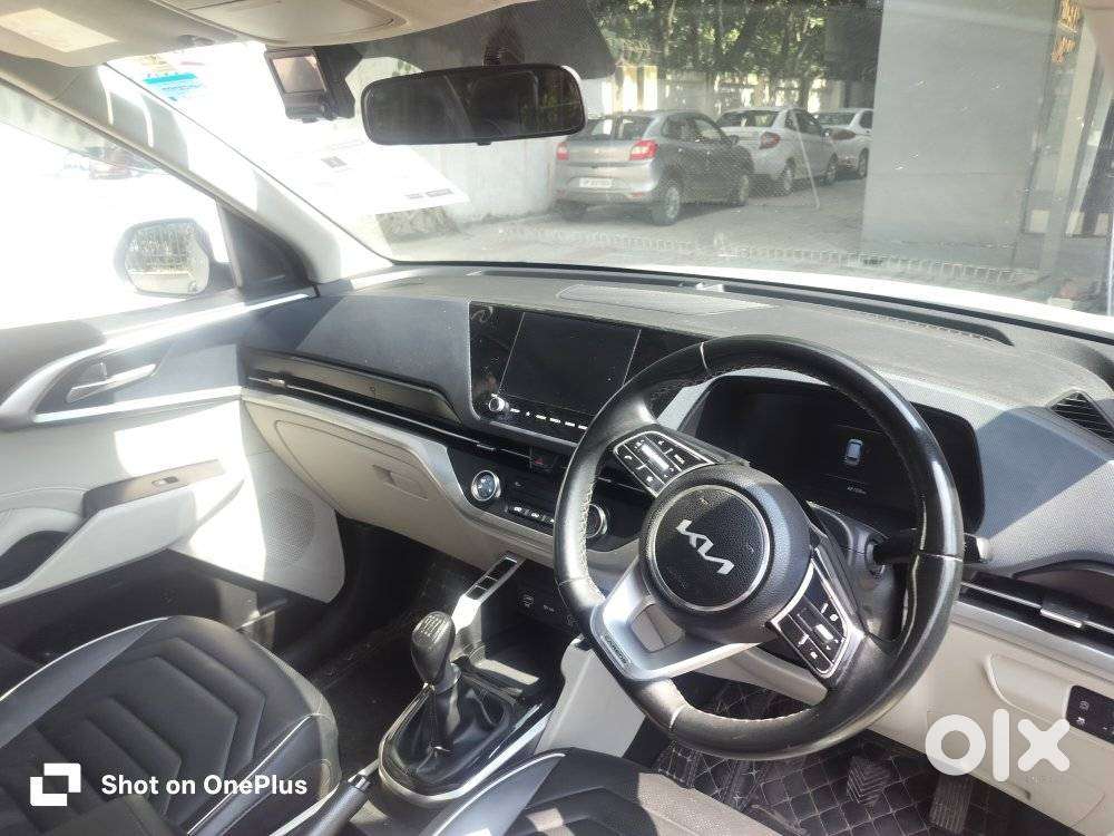 Kia Carens G1.5 6mt Gravity, 2025, Petrol