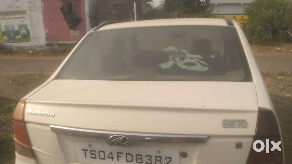 Mahindra E Verito 2015 Diesel 101000 Km Driven