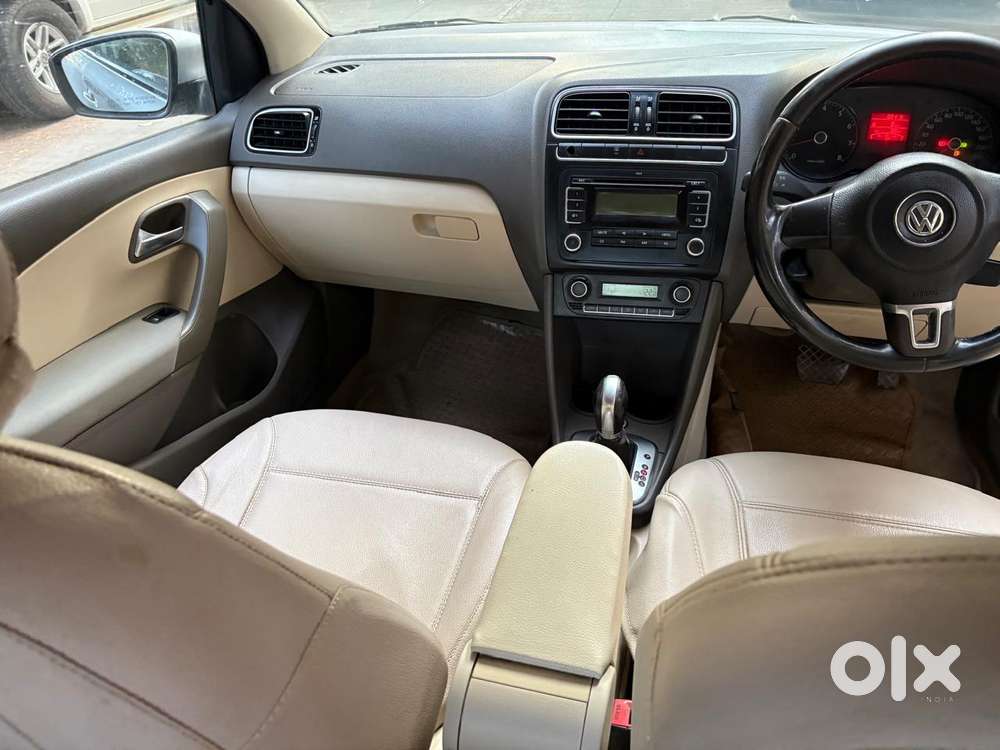 Volkswagen Vento 2010-2013 Petrol Highline At, 2012