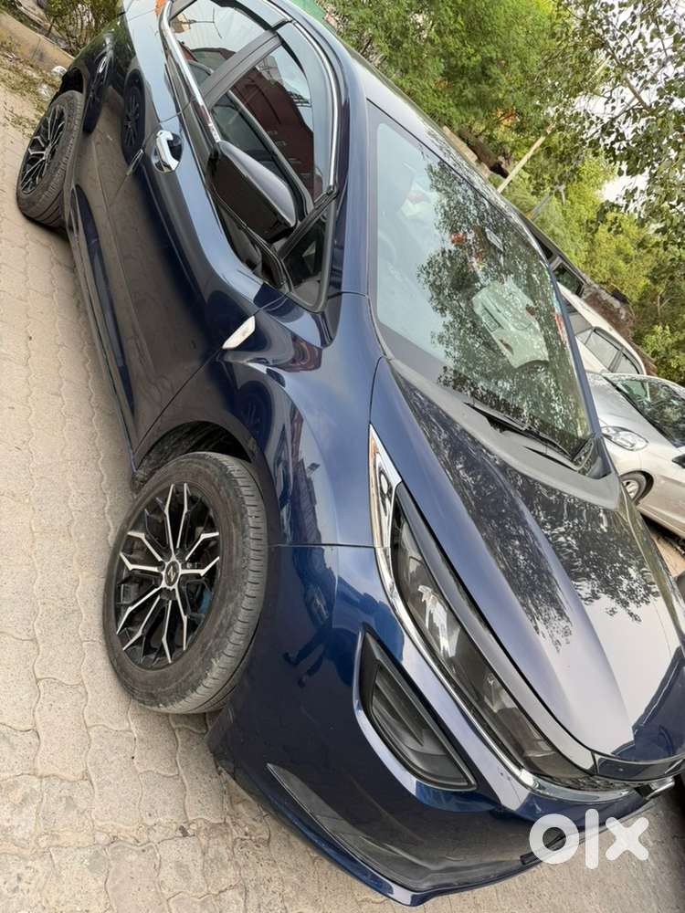 Tata Altroz Xz Plus 2025