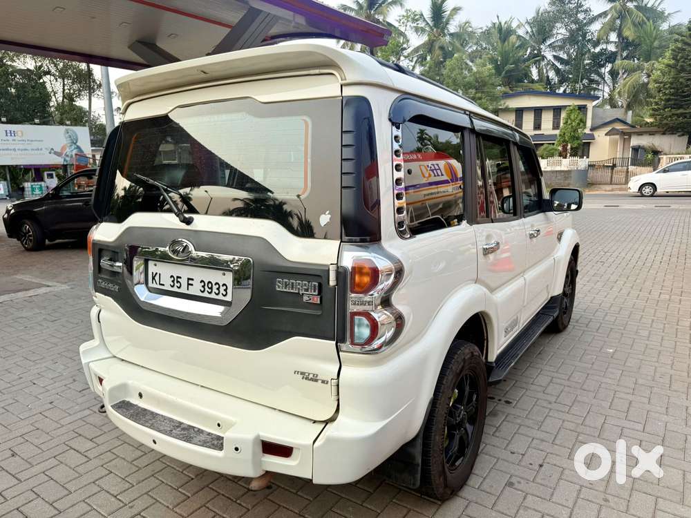 Mahindra Scorpio S10, 2014, Diesel