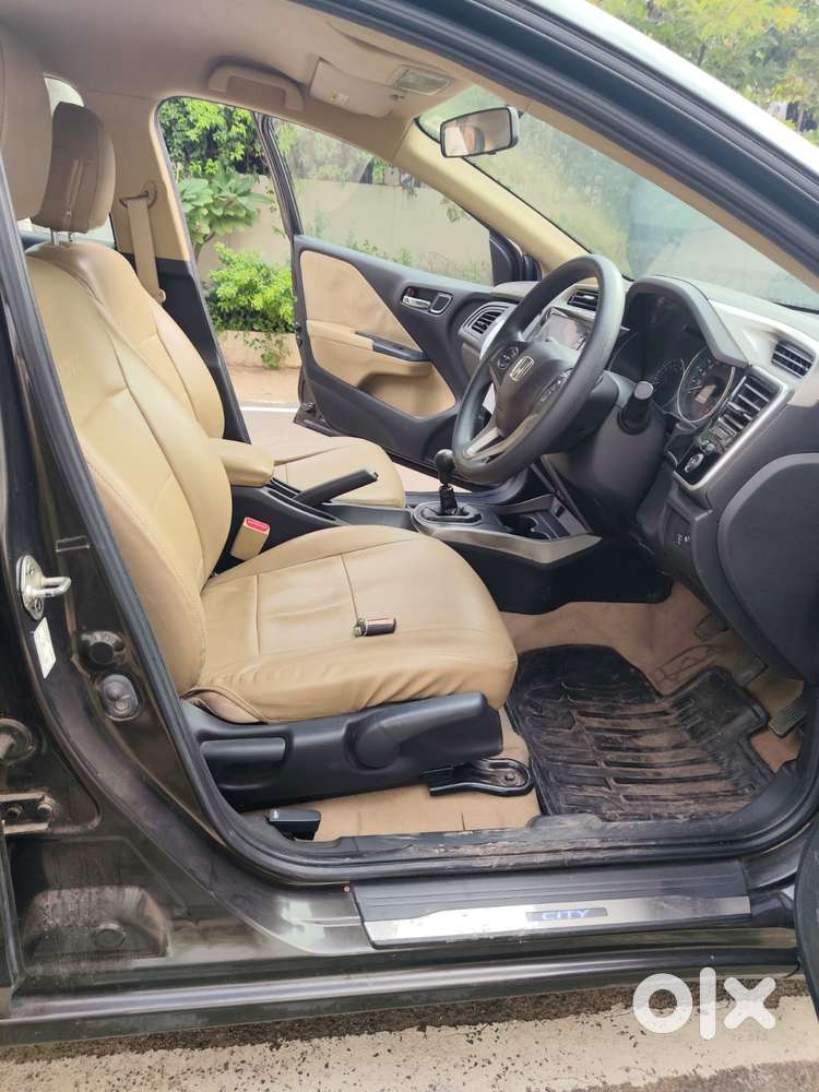Honda City 1.5 V 4th Gen I-vtec Mt, 2017, Petrol