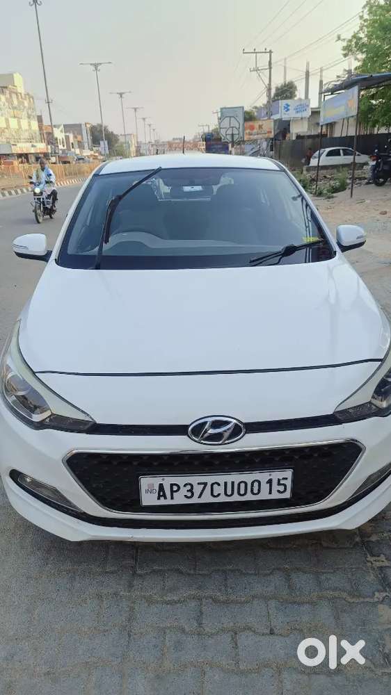 Full Insurance, Key Less Entry, Push Button, Good Condition