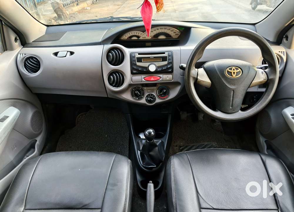 Toyota Etios 2010-2012 V, 2011, Petrol