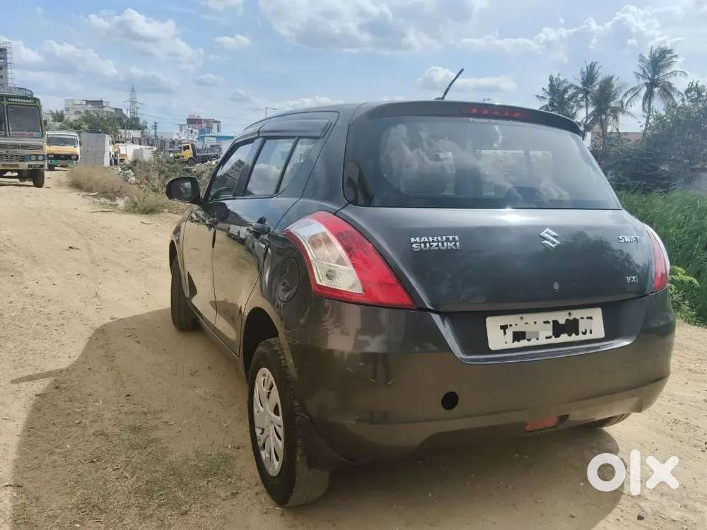 Maruti Suzuki Swift 2017 (urgent Sale)