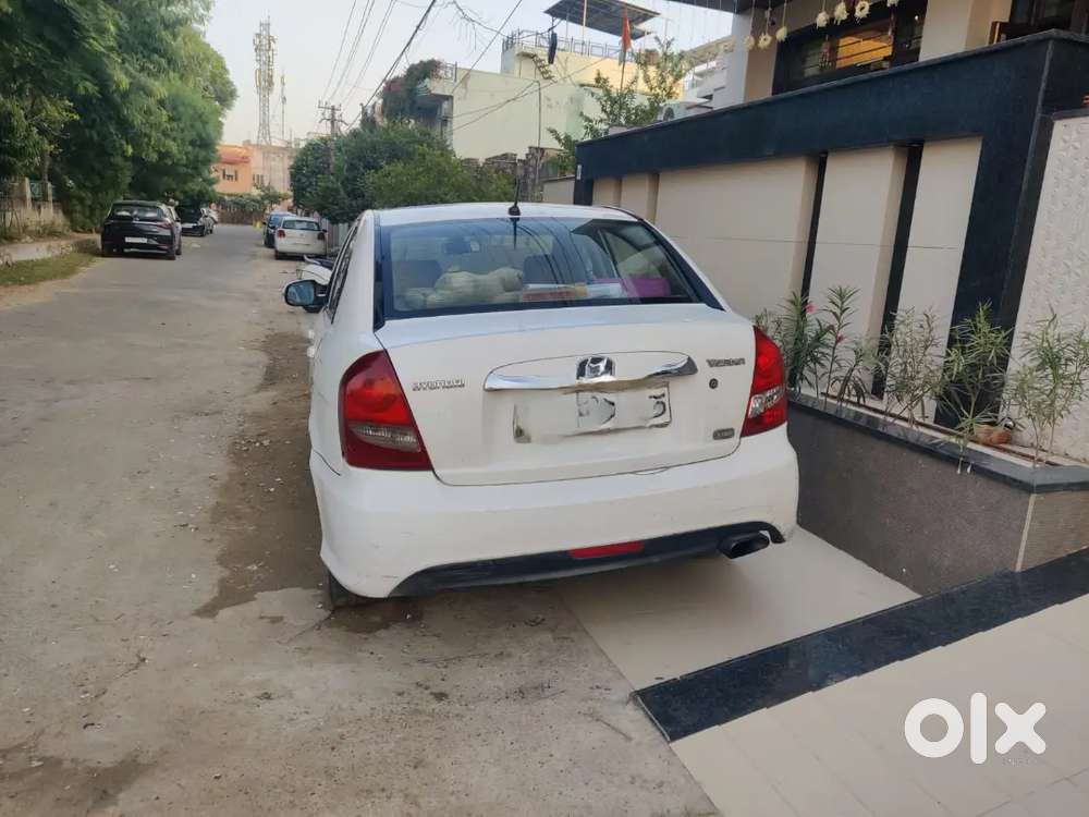 Hyundai Verna Crdi Sx 2010 Diesel Car