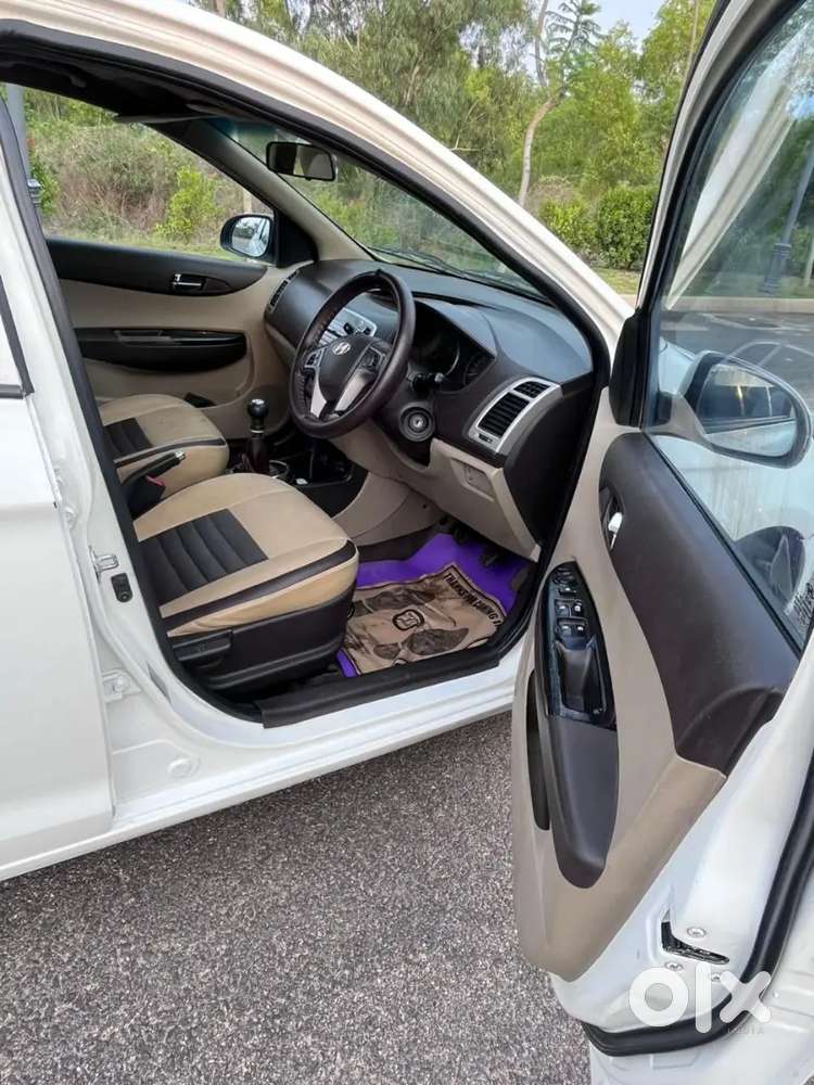 Hyundai I20 2010 Petrol 76000 Km Driven