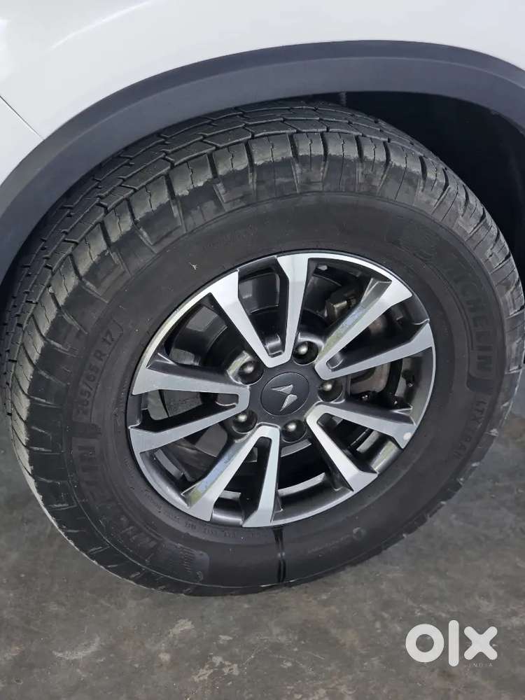 Scorpio Z8 Select Automatic