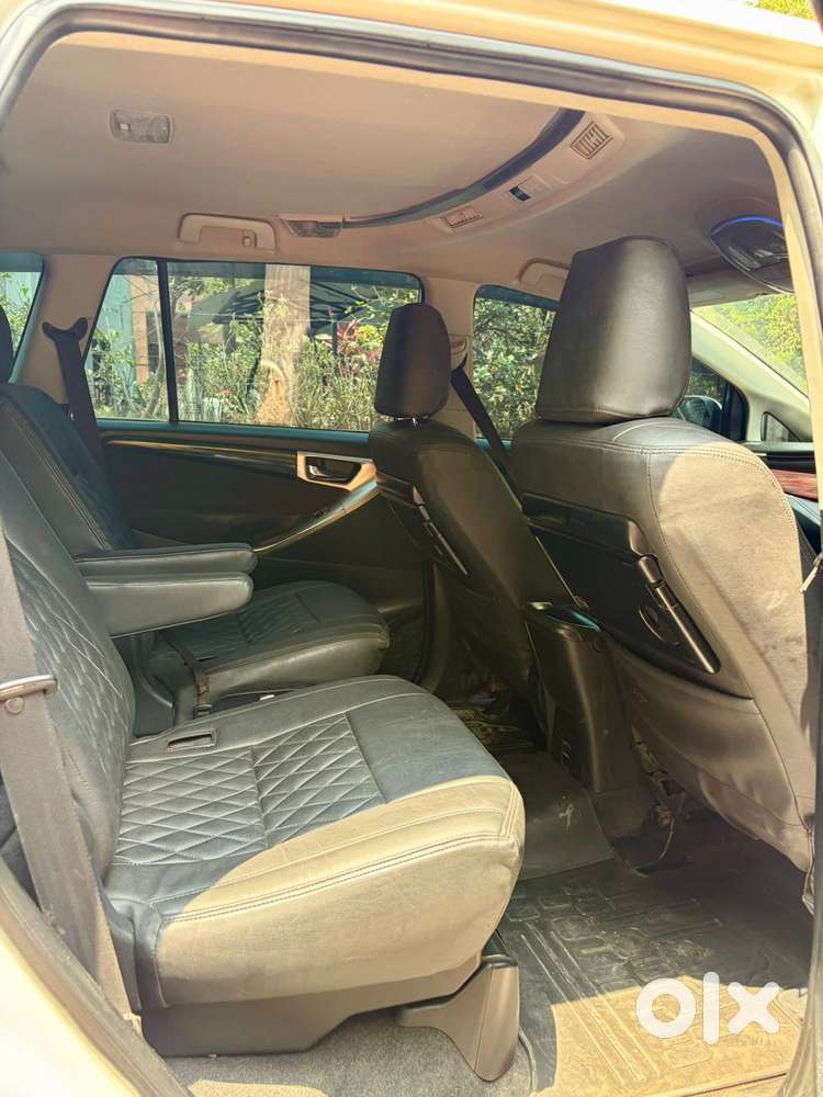 Toyota Innova Crysta 2.4 V, 2017, Diesel