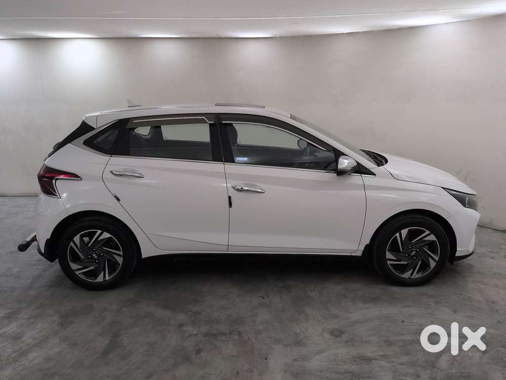 Hyundai New I20 1.2 Asta (o) Mt, 2023, Petrol