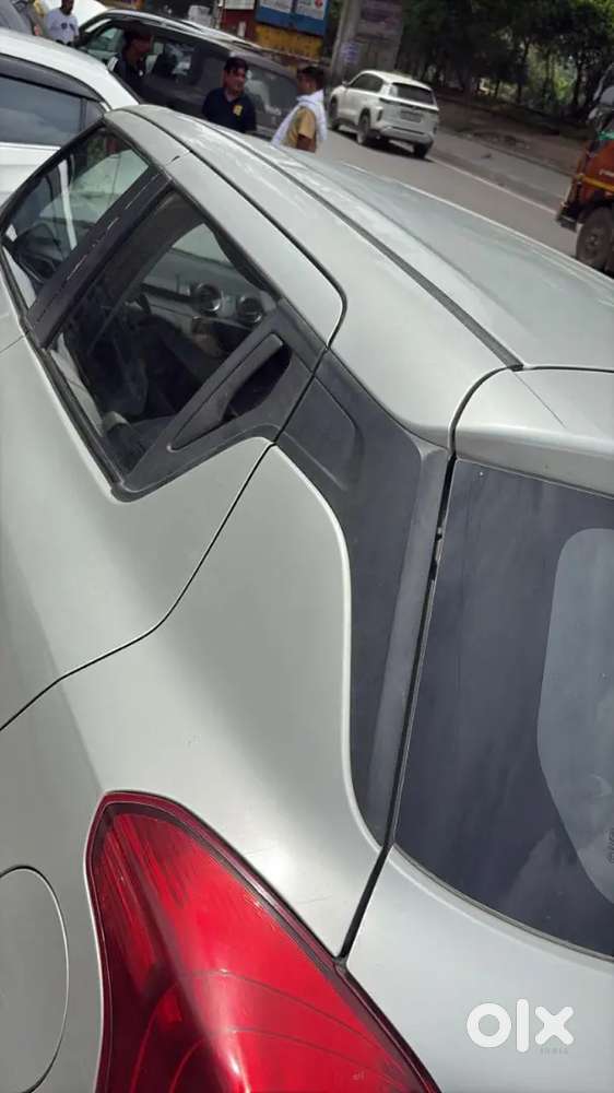 Maruti Suzuki Swift Lxi 2021