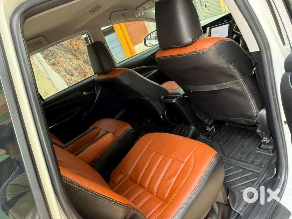 Toyota Innova Crysta 2023 Diesel 35000 Km Driven