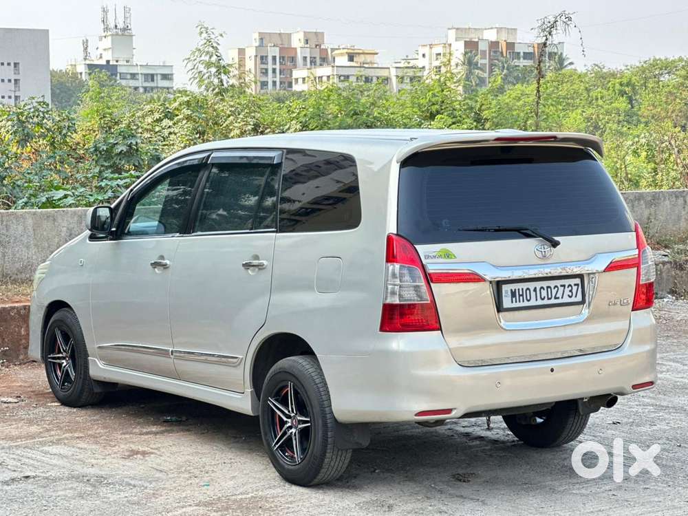 Toyota Innova 2.5 Gx (diesel) 8 Seater Bs Iv, 2015, Diesel