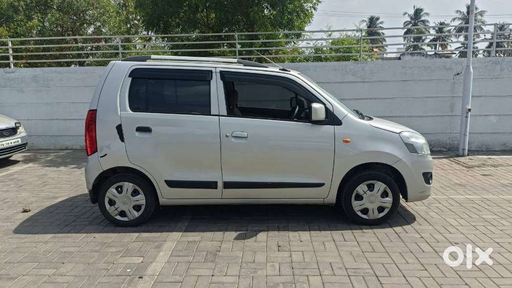 Maruti Suzuki Wagon R Vxi 1.0, 2018, Petrol