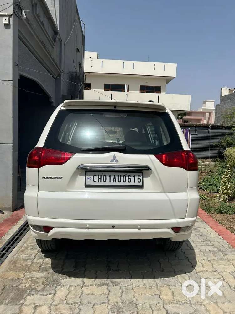 Mitsubishi Pajero Sport 2013 Diesel 105000 Km Driven