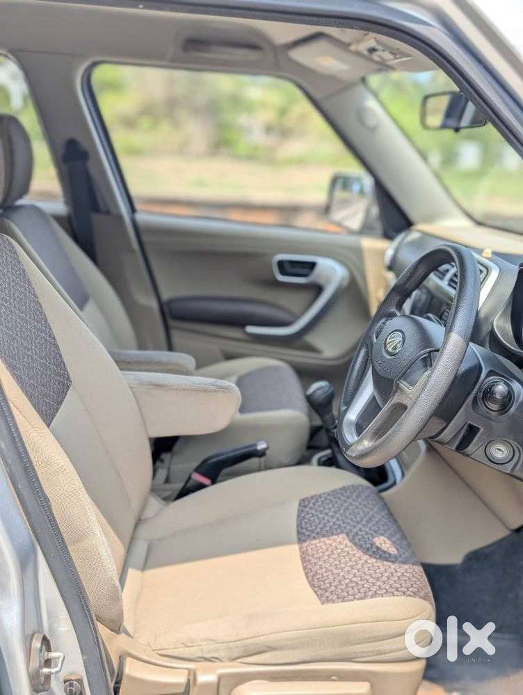Mahindra Tuv 300 T8, 2017, Diesel