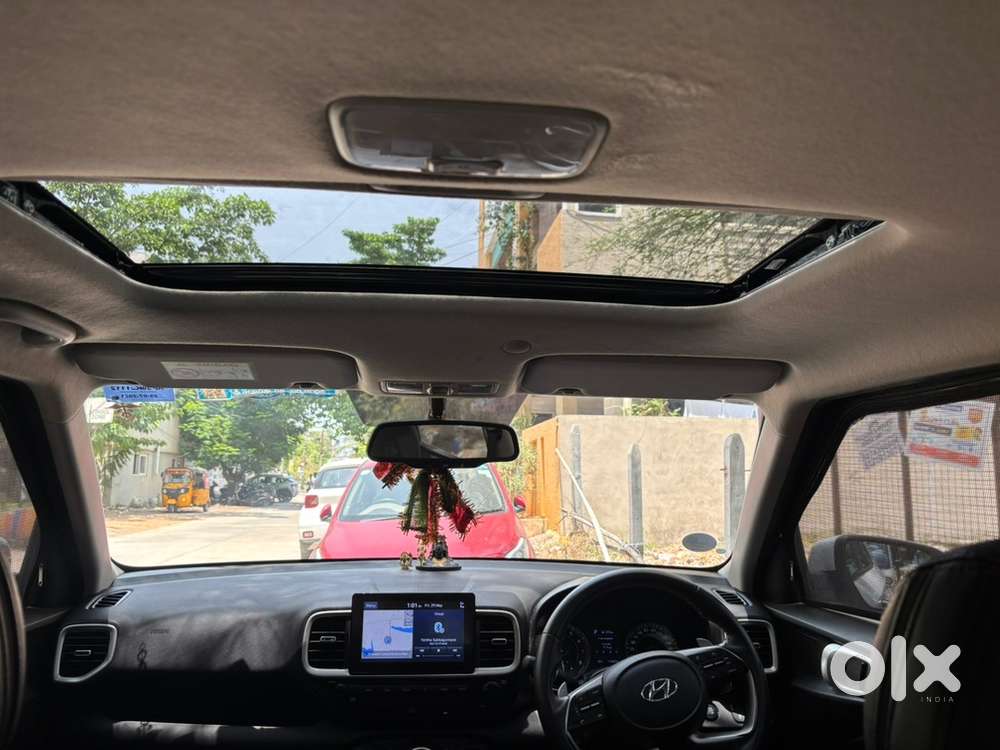 Hyundai Venue Petrol 2021