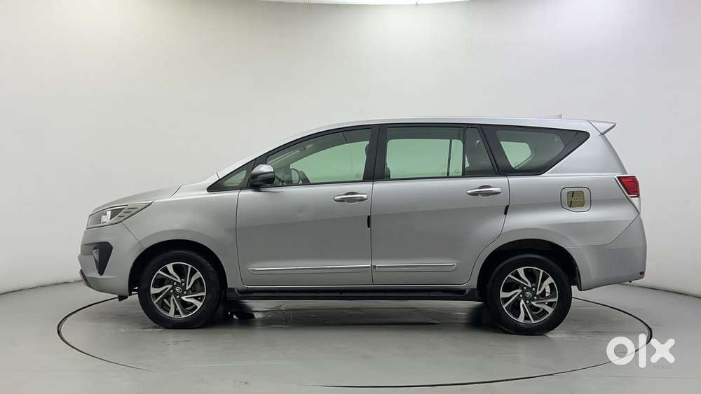 Toyota Innova Crysta [2020-ongoing] 2.7 Gx At 7 Str, 2022, Petrol