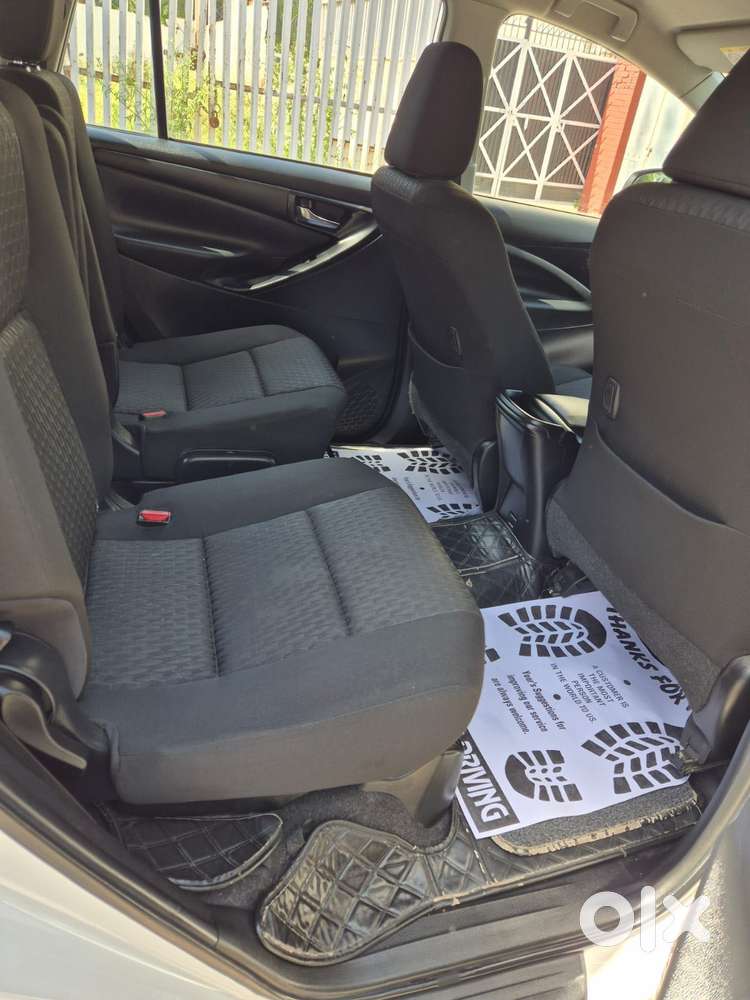 Toyota Innova Crysta [2020-ongoing] 2.4 Gx At 7 Str, 2022, Petrol