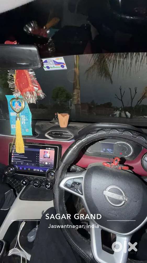 Nissan Magnite 2023 Petrol 30000 Km Driven
Full Customize Interior