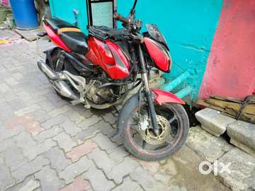 Bajaj pulsar 135 online old model