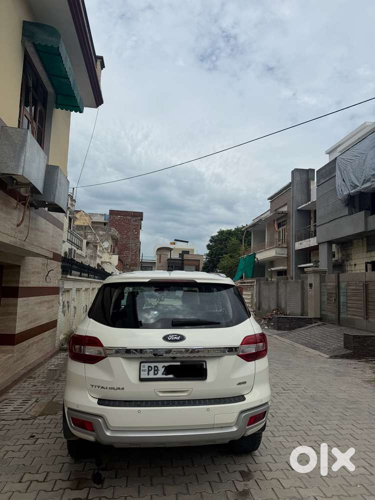 Ford Endeavour 2021 Diesel 83500 Km