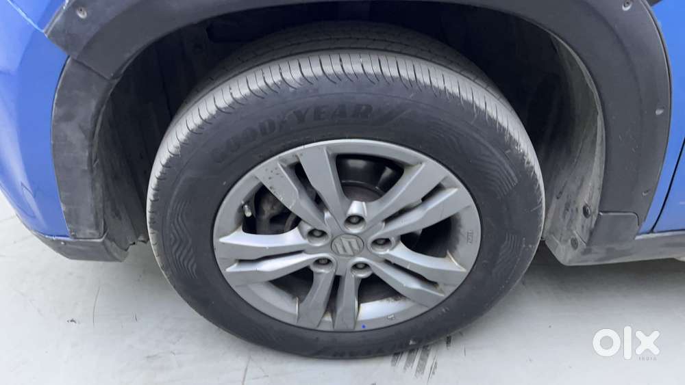 Maruti Suzuki Vitara Brezza Zdi+ Dual Tone Mt, 2016, Diesel
