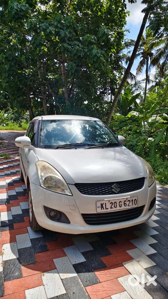 Maruti Suzuki Swift Vxi With Abs, 2014, Petrol