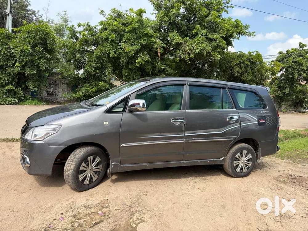 Toyota Innova Diesel 2012
