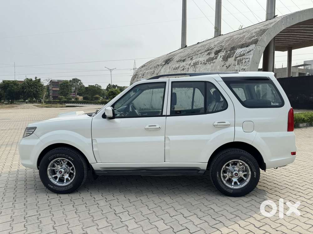 Tata Safari Storme Lx, 2014, Diesel