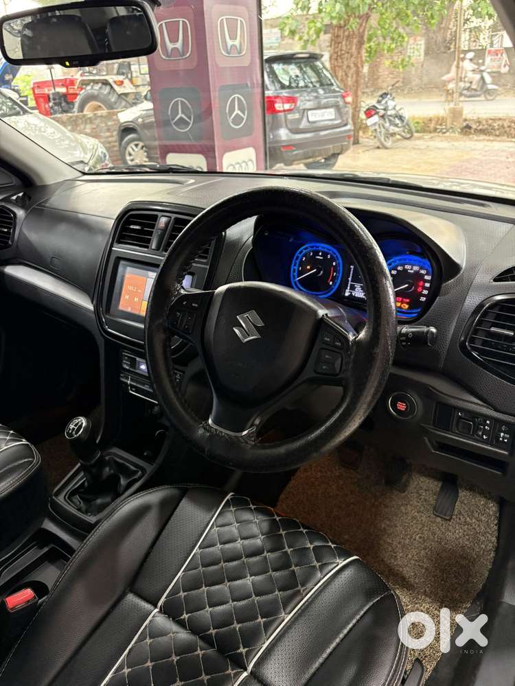 Maruti Suzuki Vitara Brezza Zxi + Mt, 2020, Petrol