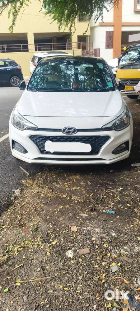 Hyundai i20 Sportz+ Dual Tone CRDi &ndash; Diesel | 2020 Model