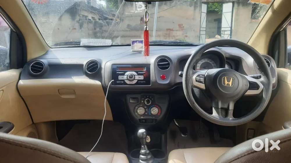 Honda Brio Mt 2012
