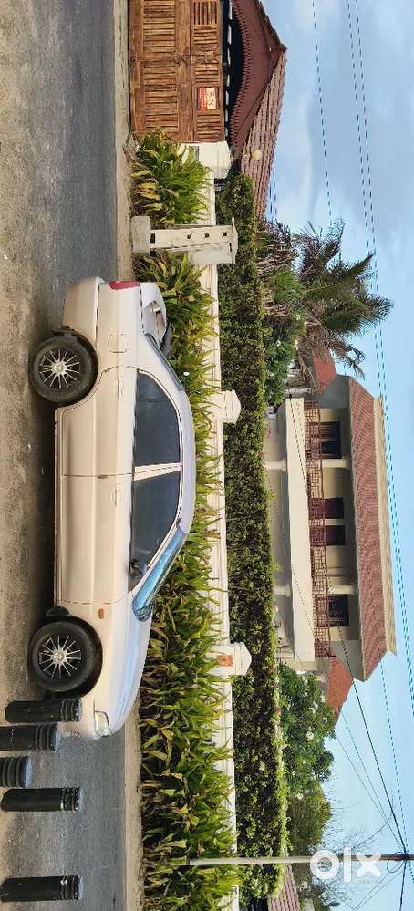 Mitsubishi Lancer 2003 Petrol 98000 Km Driven