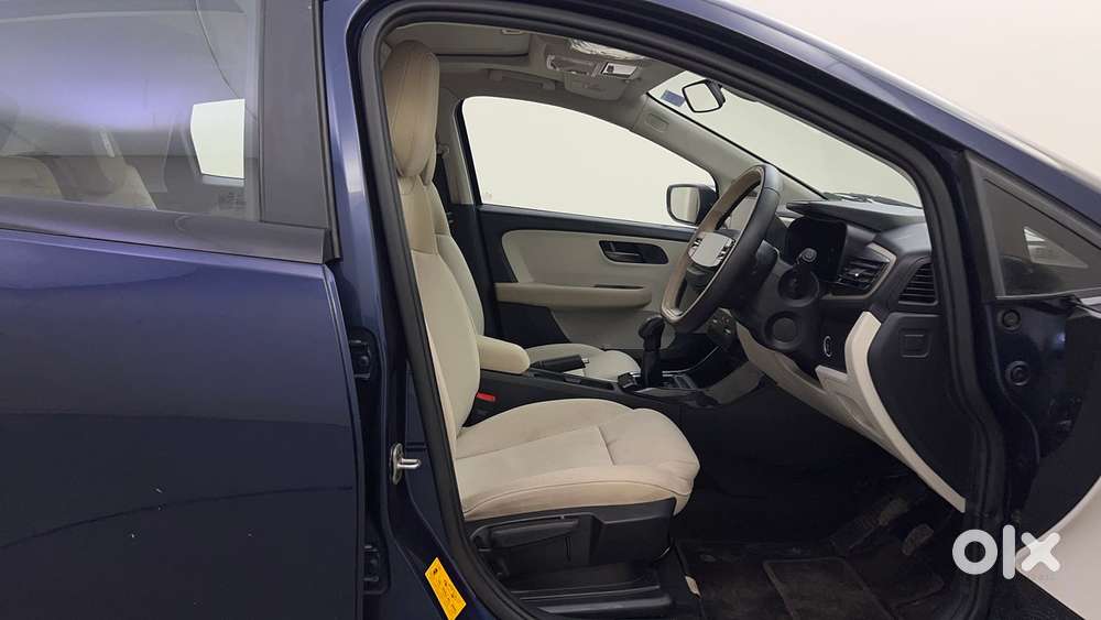 Tata Altroz 1.2 Xz Plus Petrol, 2025, Petrol