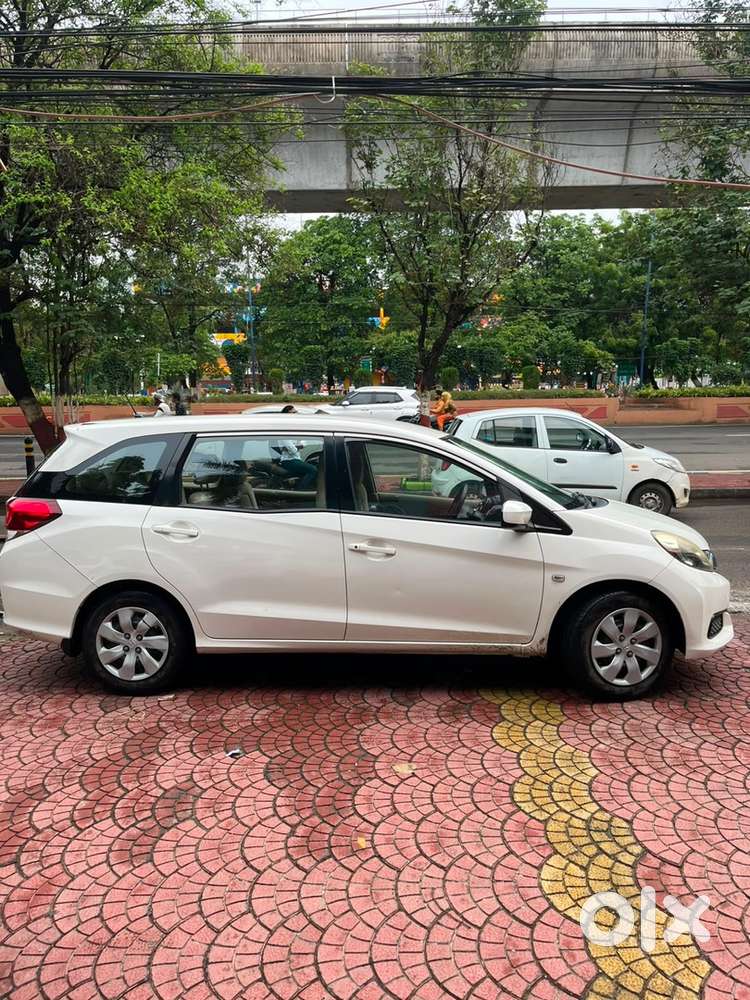 Honda Mobilio 2014 Petrol Well Maintained