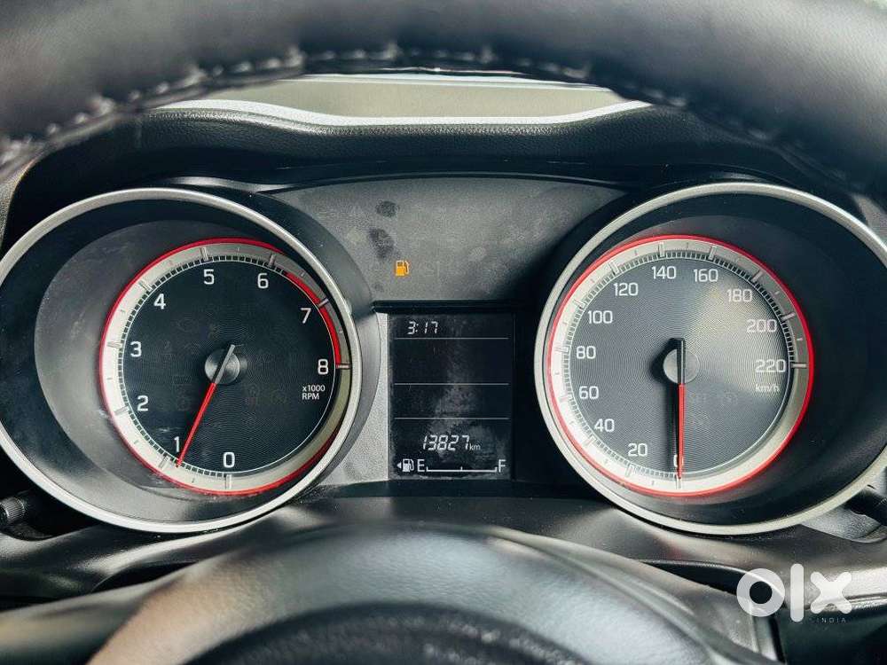 Maruti Suzuki Swift 1.2 Vxi (o), 2022, Petrol
