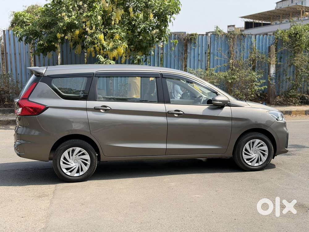 Maruti Suzuki Ertiga Vxi At Petrol, 2022, Petrol